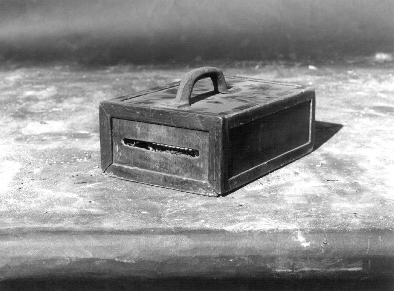 cassetta per elemosine, serie - PRODUZIONE GENOVESE (primo quarto sec. XX)