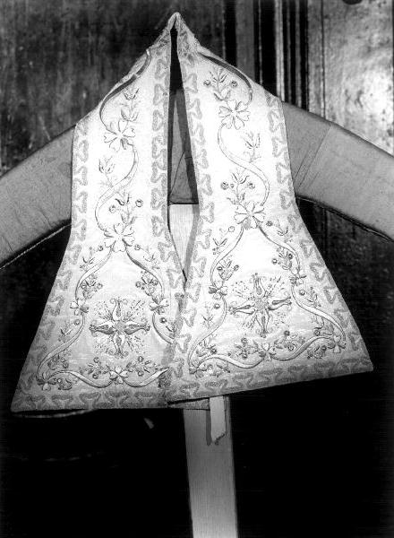 manipolo, coppia - manifattura ligure (ultimo quarto sec. XIX)