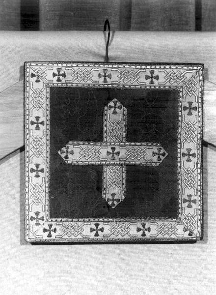 croce (borsa, opera isolata) - manifattura ligure (prima metà sec. XX)