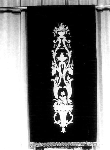 motivi decorativi a candelabra/ fiori (tenda, serie) - manifattura ligure (secc. XIX/ XX)