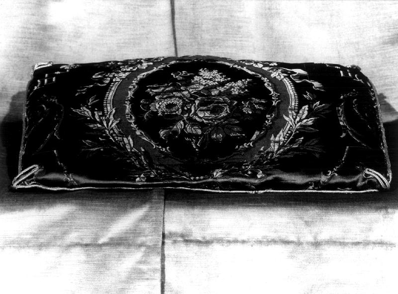 cuscino, serie - manifattura ligure (prima metà sec. XX)