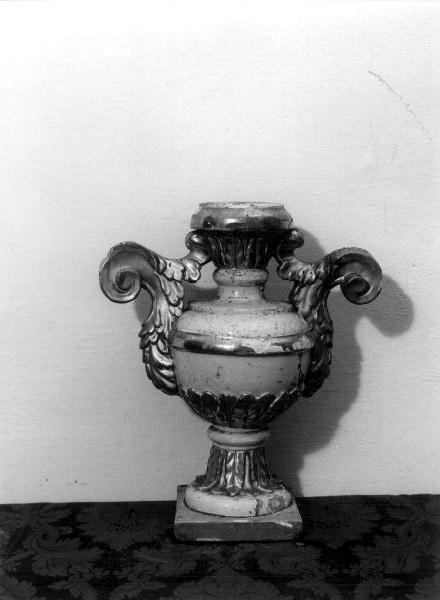 vaso da fiori, coppia - bottega genovese (secc. XVIII/ XIX)