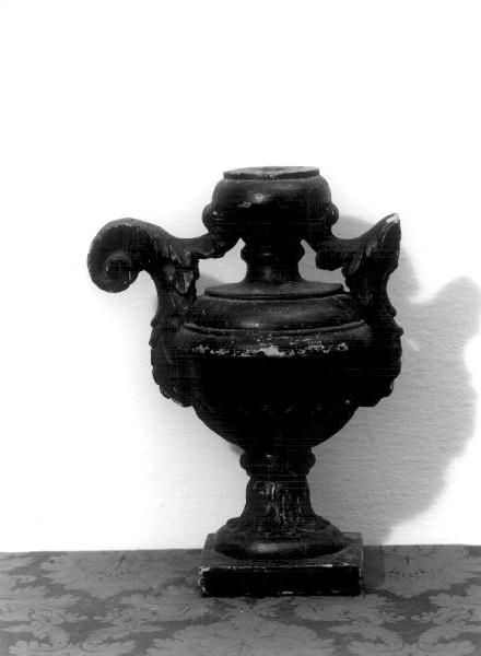 vaso da fiori, serie - bottega genovese (secc. XVIII/ XIX)