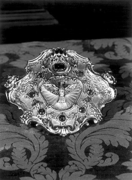 colomba dello Spirito Santo (fermaglio di piviale, opera isolata) - PRODUZIONE GENOVESE (primo quarto sec. XX)