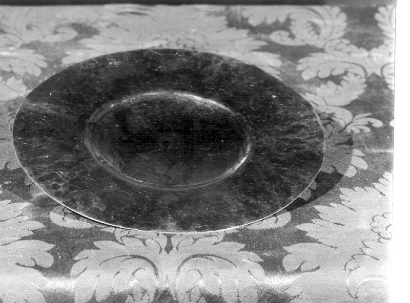 patena, opera isolata - bottega genovese (prima metà sec. XVIII)