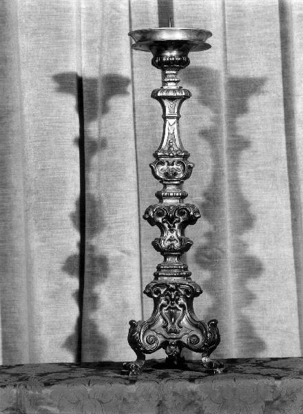 candeliere d'altare, serie - bottega genovese (ultimo quarto sec. XVIII)