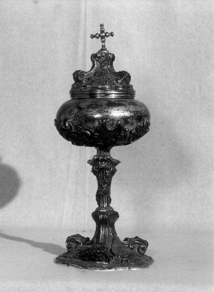 pisside, opera isolata - bottega genovese (seconda metà sec. XVII)