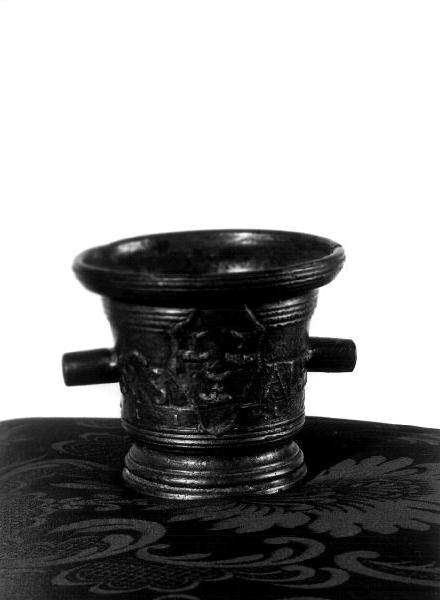 pestello, opera isolata - produzione italiana (sec. XVI)