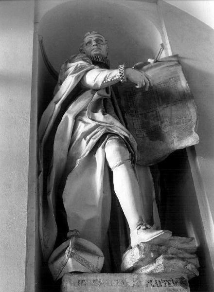 figura maschile (statua, elemento d'insieme) di Barberini Giovanni Battista (terzo quarto sec. XVII)