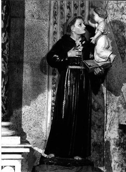 Sant'Antonio da Padova con il bambino (statua, opera isolata) - produzione italiana (sec. XX)