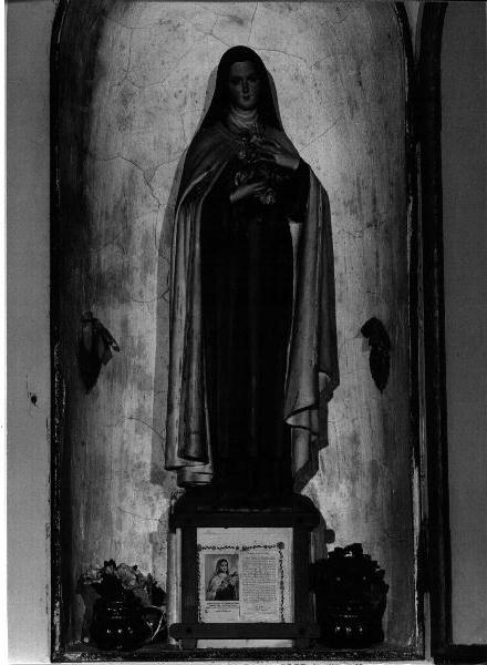 Santa Teresa del Bambino Gesù (statua, opera isolata) - produzione italiana (sec. XX)