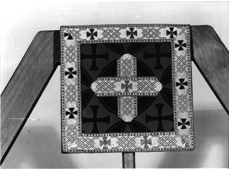 motivi decorativi (borsa, opera isolata) - manifattura ligure (metà sec. XX)