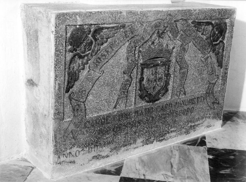 stemma/ cherubini (lapide, opera isolata) - bottega italiana (metà sec. XIX)