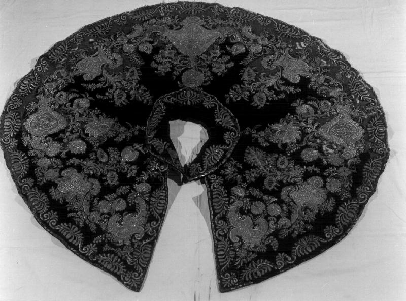 motivi decorativi vegetali/ motivi decorativi stilizzati (TABARRINO, coppia) - manifattura ligure (secondo quarto sec. XVIII)