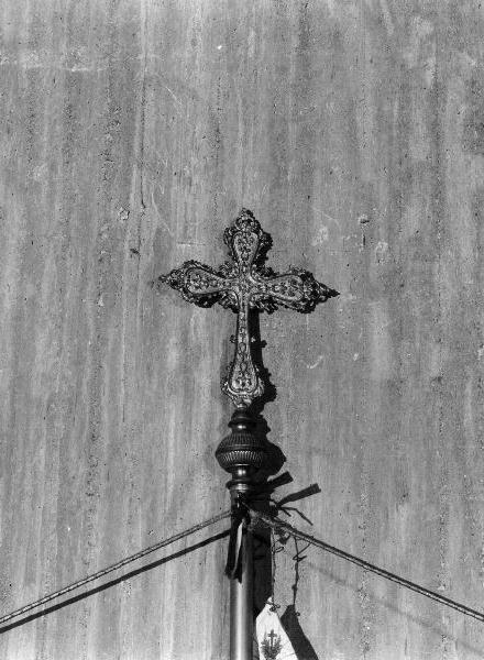 motivi decorativi (croce, elemento d'insieme) - PRODUZIONE GENOVESE (metà sec. XX)