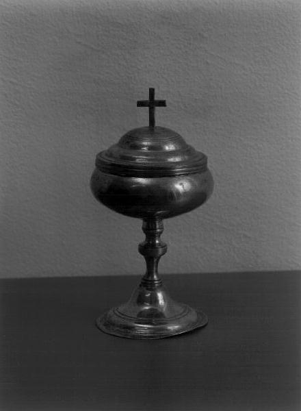 pisside, opera isolata - bottega genovese (secondo quarto sec. XIX)