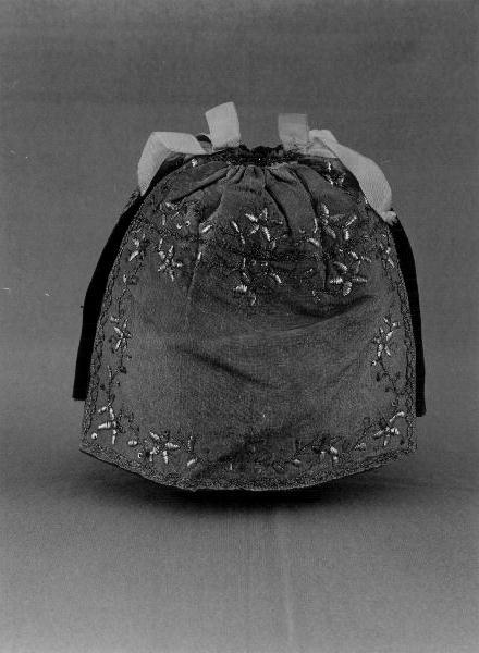 motivi decorativi floreali (conopeo di pisside, opera isolata) - manifattura ligure (secc. XIX/ XX)