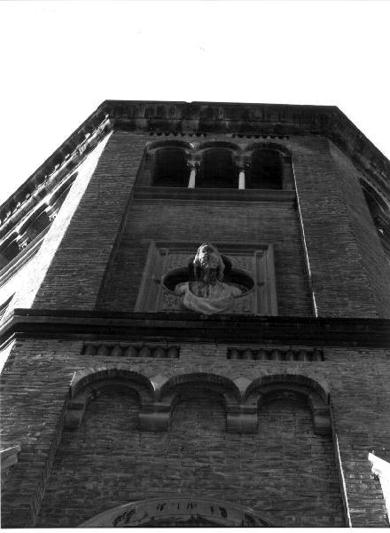 Cristo (rilievo, elemento d'insieme) - bottega ligure (secondo quarto sec. XX)