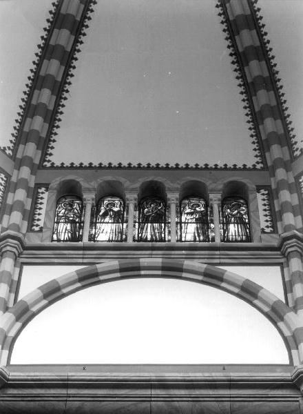 SANTI (vetrata, serie) - PRODUZIONE LIGURE (secondo quarto sec. XX)