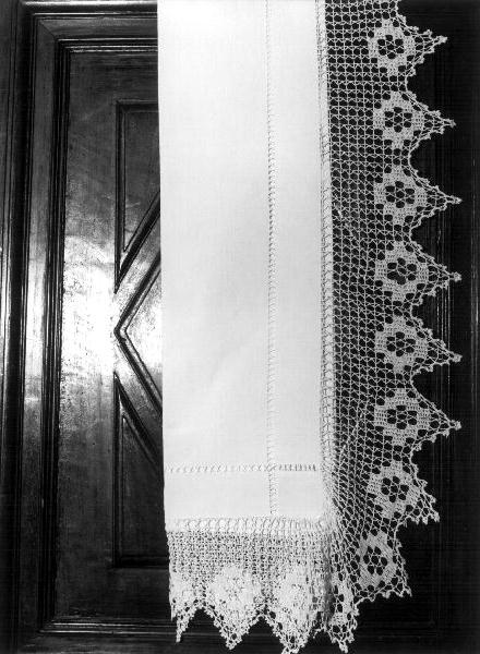 tovaglia d'altare, opera isolata - manifattura ligure (primo quarto sec. XX)