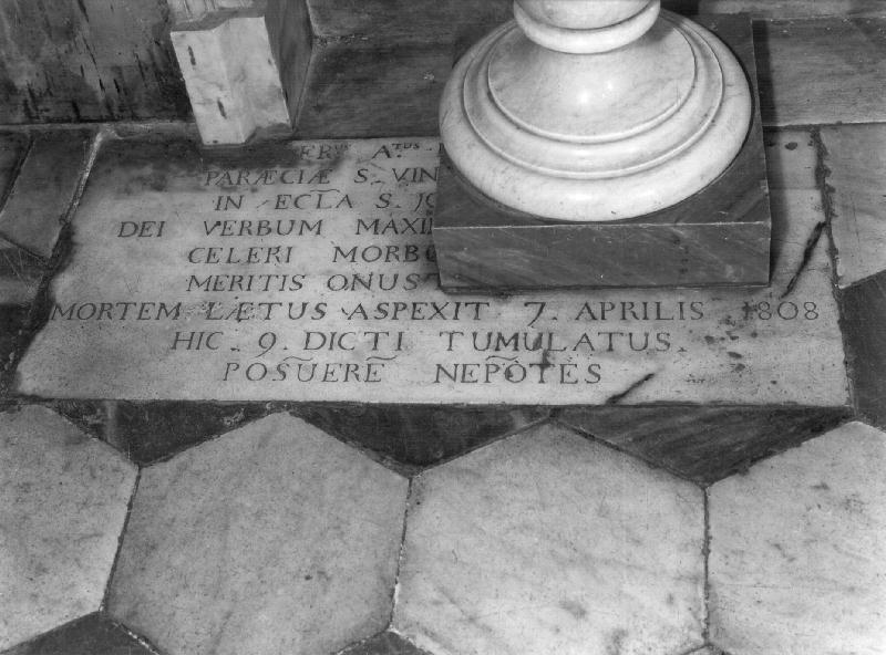 lapide tombale, opera isolata - bottega ligure (sec. XIX)