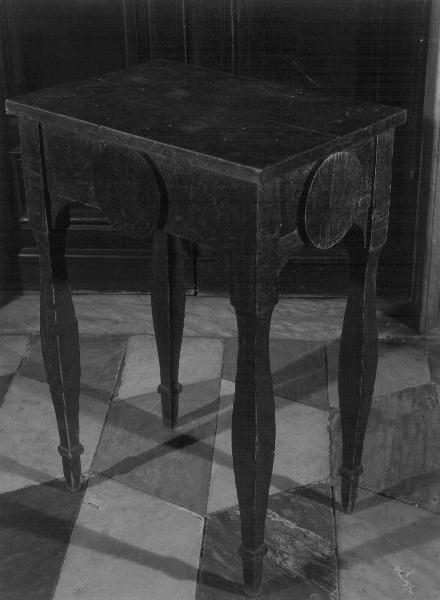 tavolino, coppia - bottega ligure (secc. XIX/ XX)
