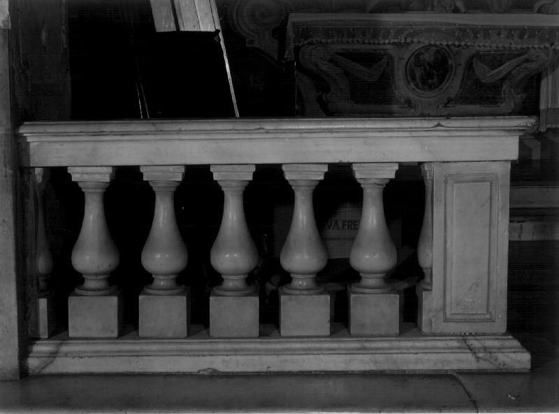 balaustrata, coppia - bottega ligure (prima metà sec. XVIII)