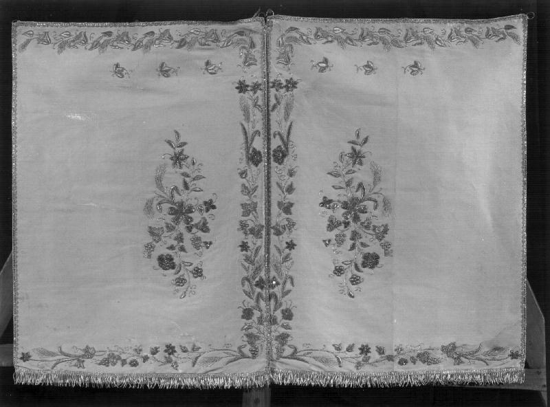 motivi decorativi floreali (conopeo di tabernacolo, opera isolata) - manifattura ligure (metà sec. XIX)