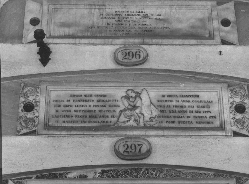 angelo reggente un'urna (monumento funebre, opera isolata) - PRODUZIONE GENOVESE (terzo quarto sec. XIX)