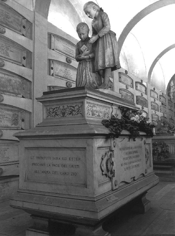 donne in preghiera (monumento funebre, opera isolata) di Agrone Giuseppe, Fabbri Bartolomeo, Benetti Giuseppe (sec. XIX)