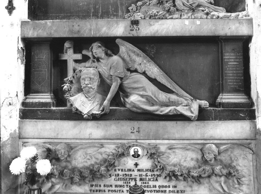 angelo reggente la croce e busto ritratto d'uomo (monumento funebre, opera isolata) - bottega ligure (ultimo quarto sec. XIX)