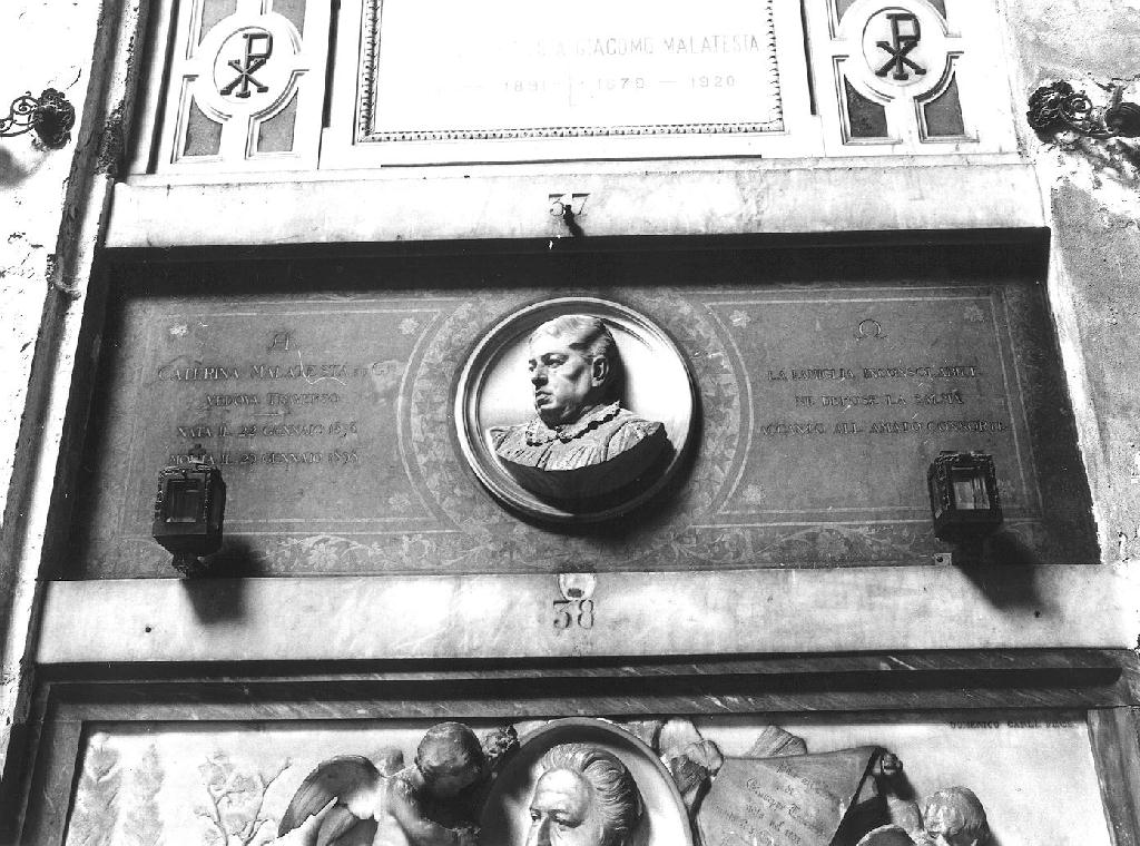 BUSTO FEMMINILE (monumento funebre, opera isolata) - bottega genovese (fine/inizio secc. XIX/ XX)