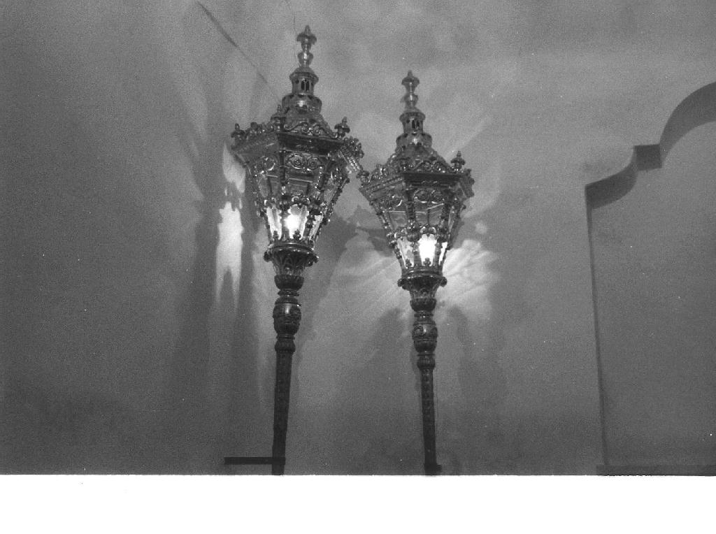 lanterna processionale, serie - produzione italiana (metà sec. XIX)