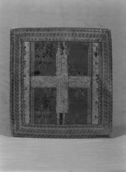 motivi decorativi floreali (borsa, opera isolata) - manifattura ligure (ultimo quarto sec. XVIII)