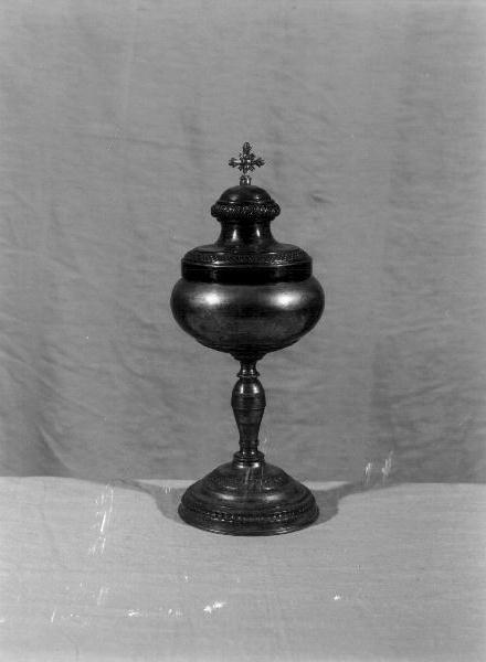 pisside, opera isolata - bottega ligure (primo quarto sec. XX)