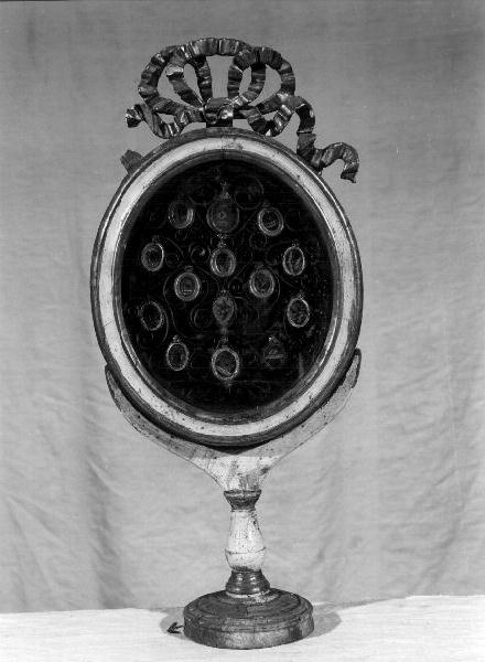 reliquiario, elemento d'insieme - bottega ligure (prima metà sec. XIX)