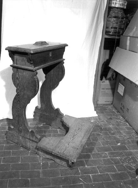 inginocchiatoio, opera isolata - bottega ligure (prima metà sec. XIX)