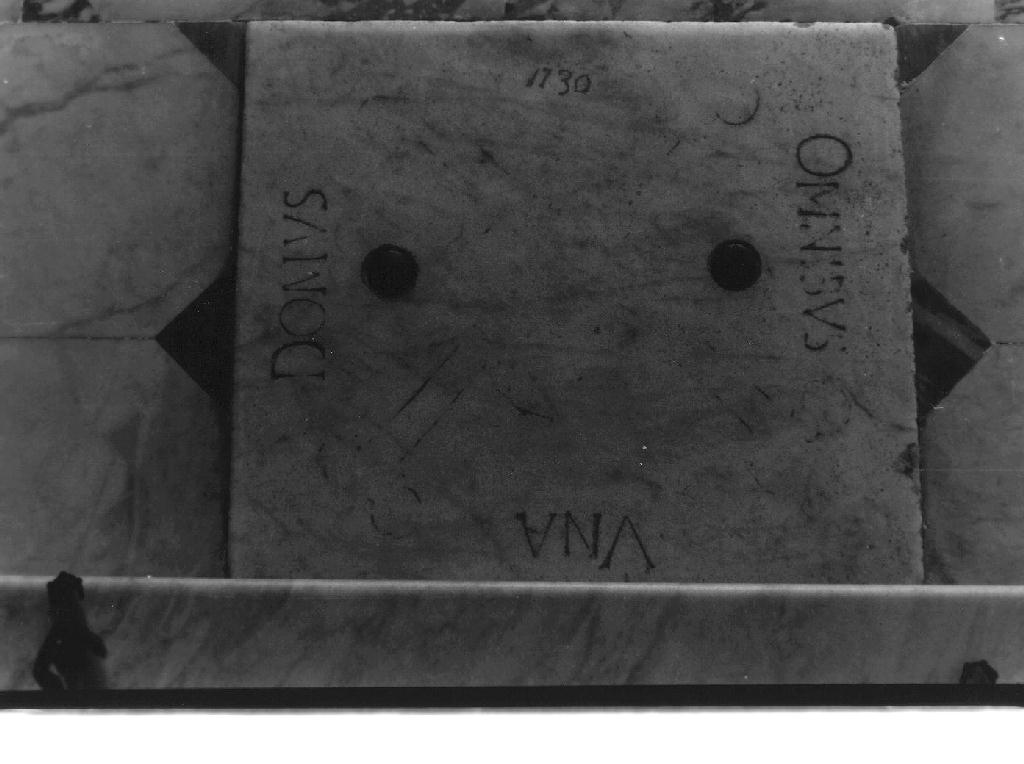 lapide, opera isolata - bottega ligure (prima metà sec. XVIII)