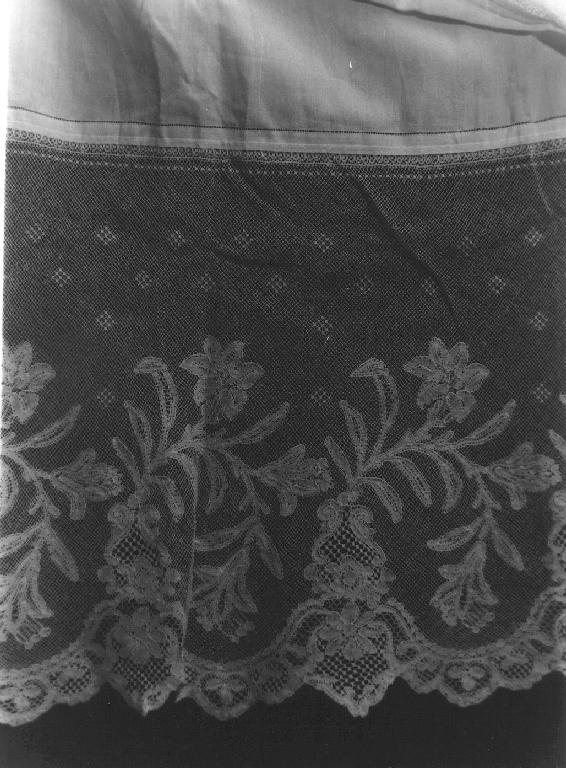 camice, opera isolata - manifattura ligure (sec. XVIII)