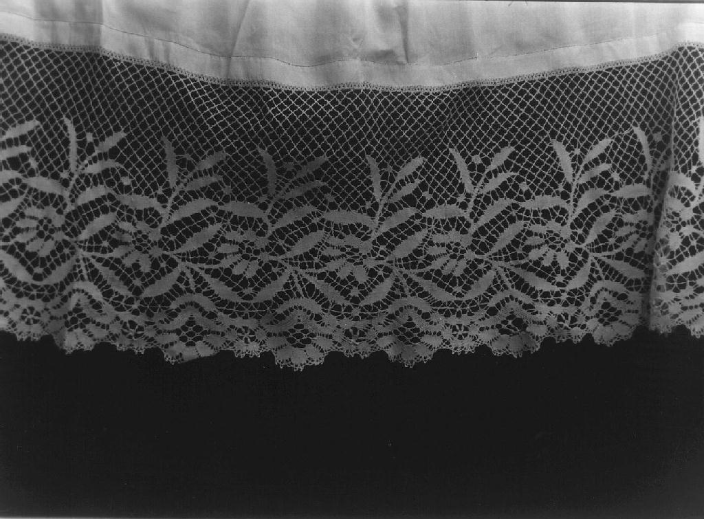 camice, opera isolata - manifattura ligure (inizio sec. XIX)