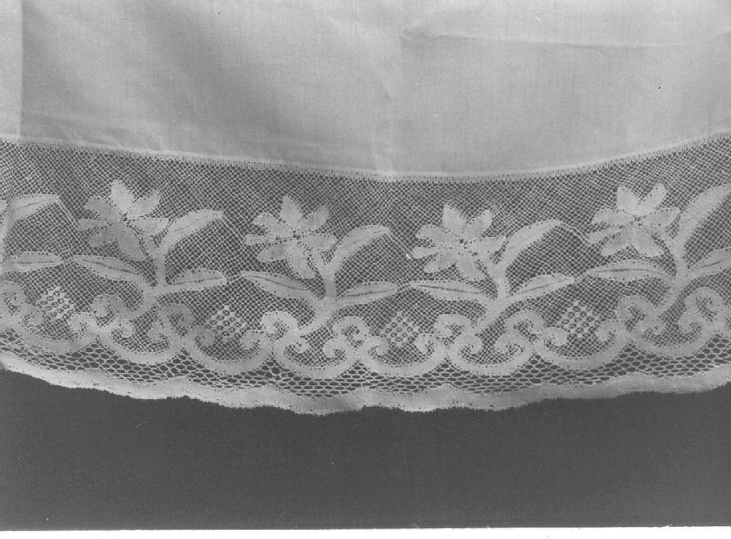 camice, opera isolata - manifattura italiana (primo quarto sec. XIX)