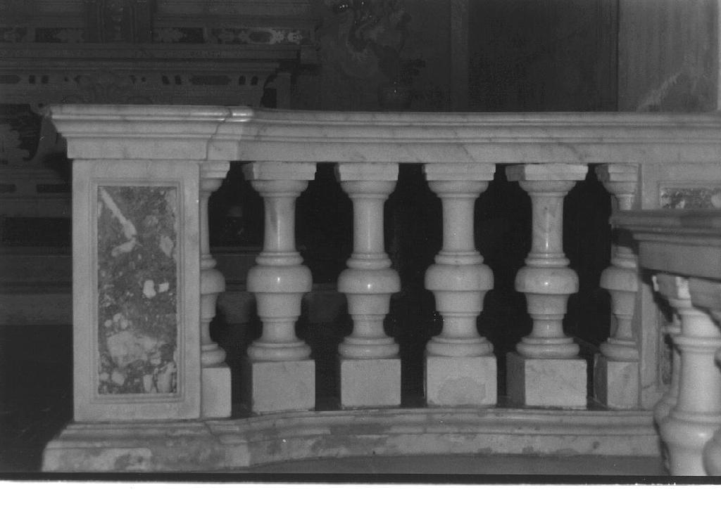 balaustrata, coppia - bottega ligure (prima metà sec. XVIII)