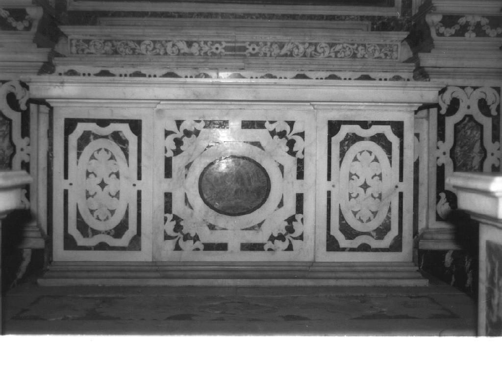 altare, insieme - bottega italiana (sec. XVII)
