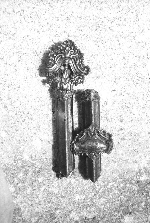 terminale - di croce, insieme - bottega ligure (sec. XIX)