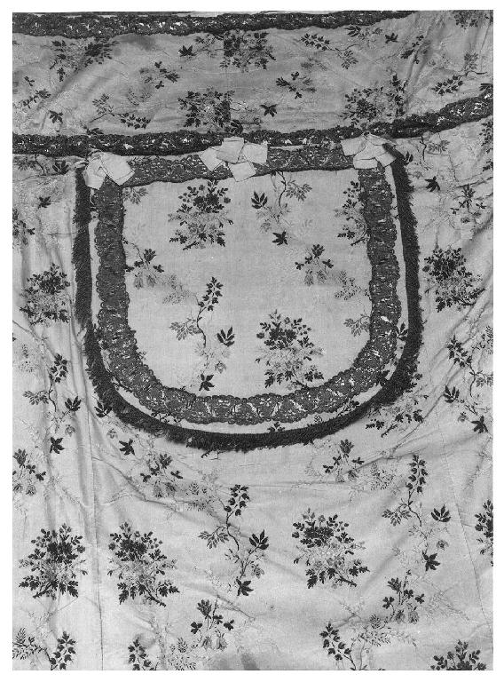 piviale, opera isolata - manifattura ligure (ultimo quarto sec. XVIII)