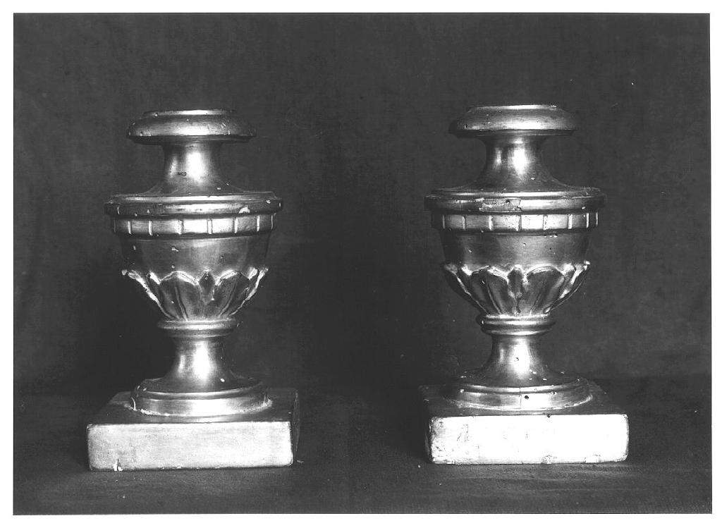 vaso d'altare, coppia - bottega ligure (metà sec. XIX)