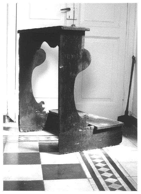 inginocchiatoio, opera isolata - bottega ligure (sec. XVIII)