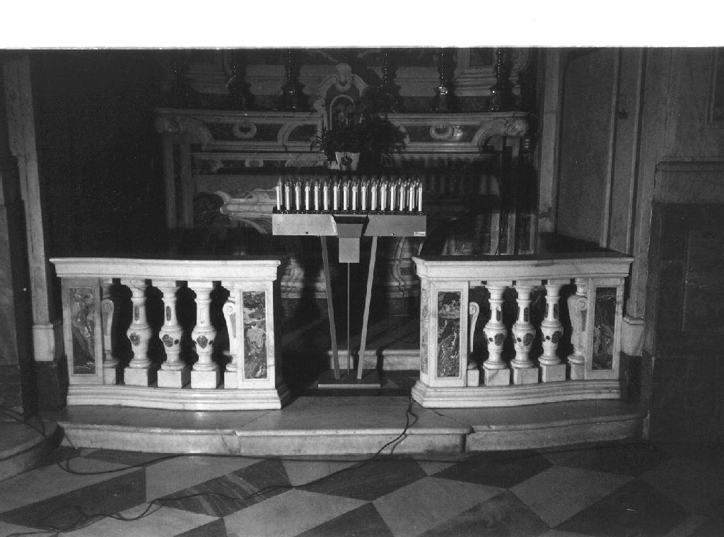 balaustrata, coppia - bottega ligure (prima metà sec. XVIII)