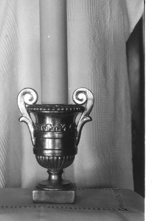 portacandelabro, serie - bottega ligure (prima metà sec. XIX)