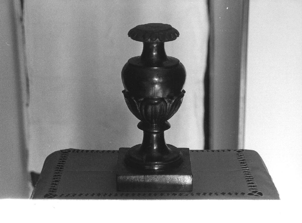 portacandelabro, serie - bottega ligure (prima metà sec. XIX)